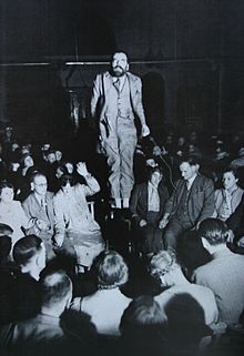Worldfamous medium, Colin Evans, 1938, in levitation fraud